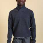 Grauer Pullover L