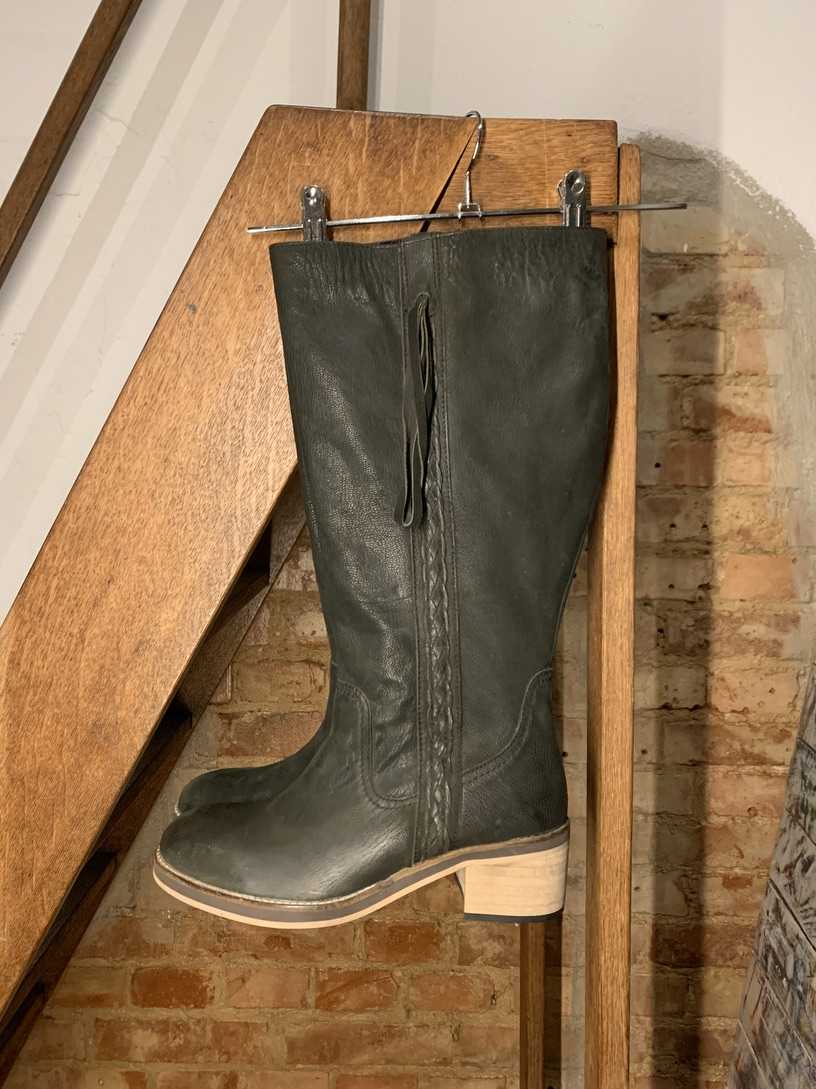 Echtlederstiefel mit geflochtenem Band außen  41 – Bild 1