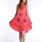 Sommerkleid im Batiklook mit schlichter schwarzer Bemalung und Bestickung in der Stofffarbe, Handmade in India One Size