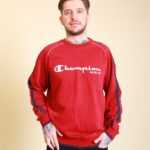 Roter Championpullover XL