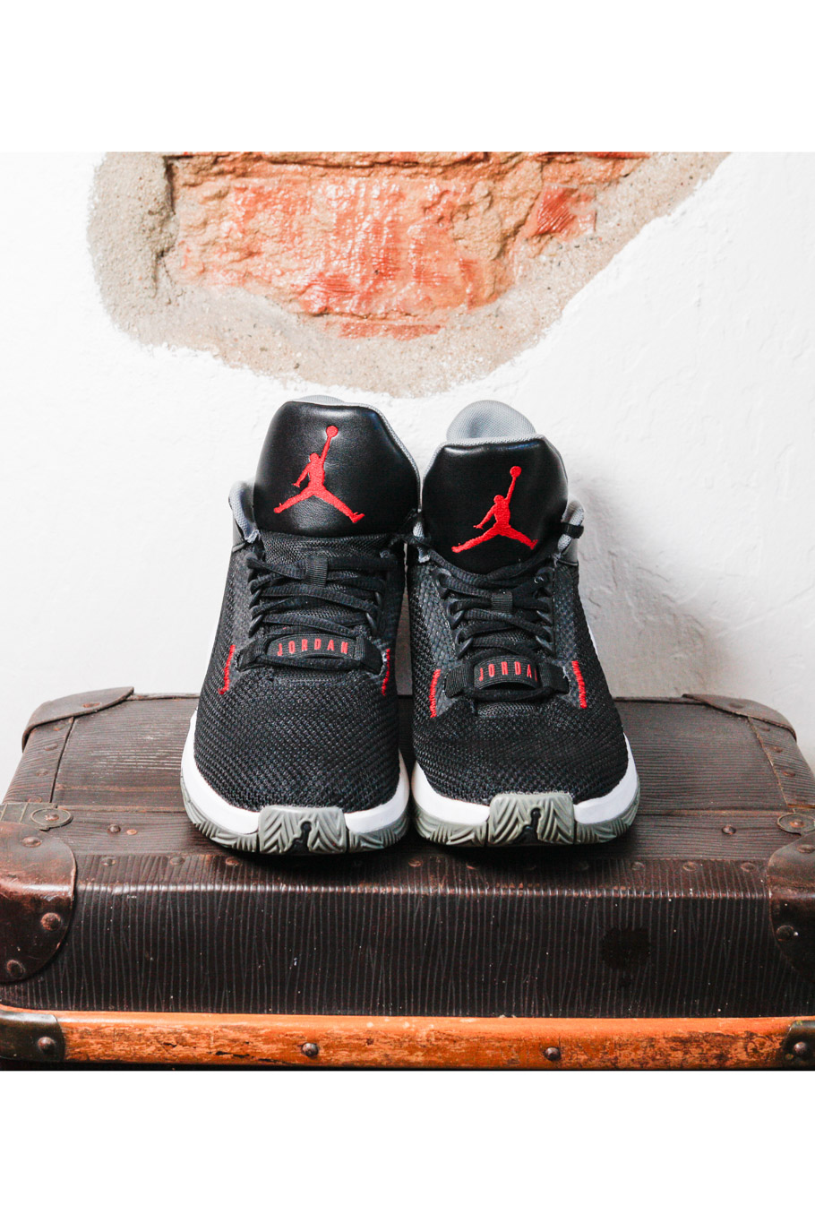 Nike Air Jordan 2X3 Bred 42,5 – Bild 2