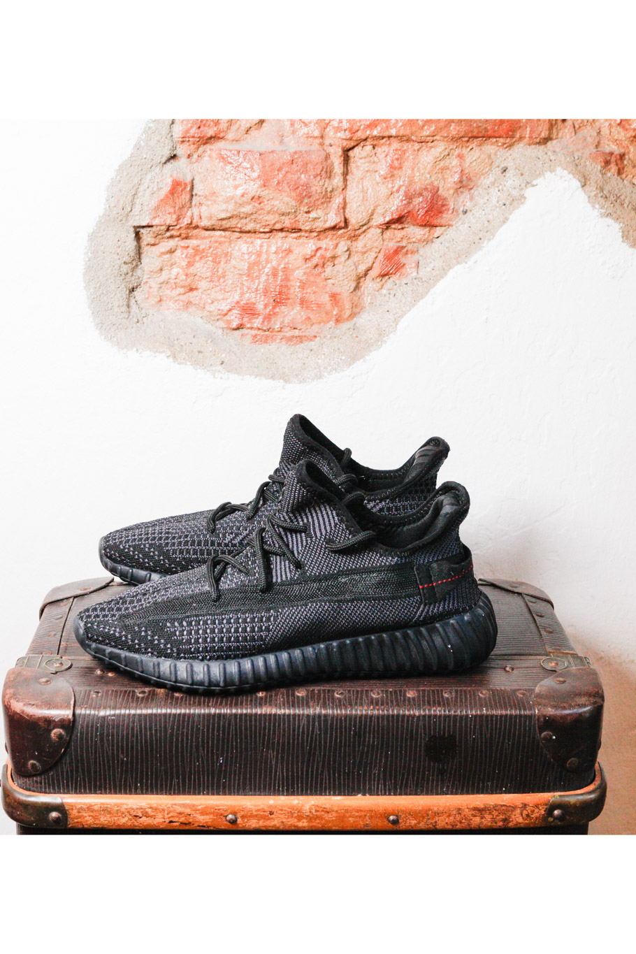 Adidas Yeezy Boost 350 V2 "Black Reflective" 43 – Bild 3