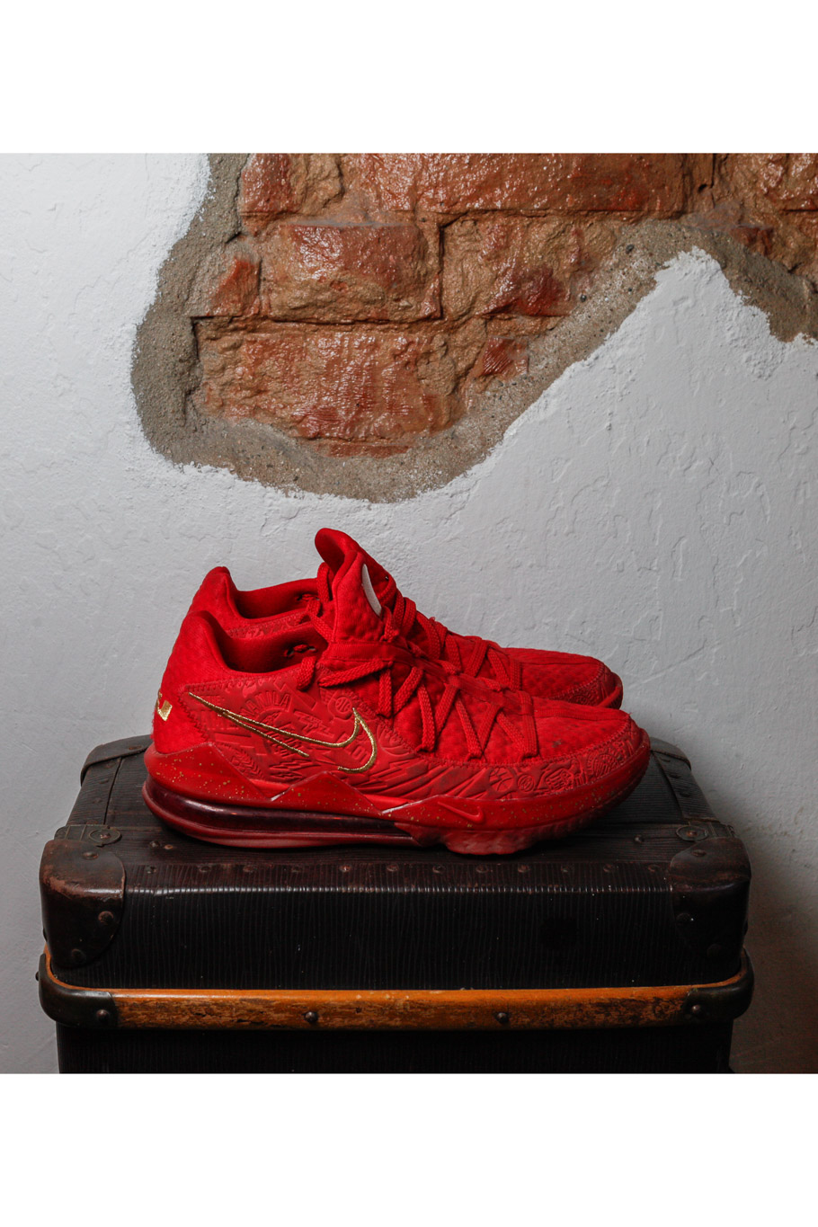 Titan x Nike Lebron XVII Low „Agimat“ 45 – Bild 1