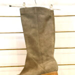 Klassischer, kniehoher Schaftstiefel 41/42