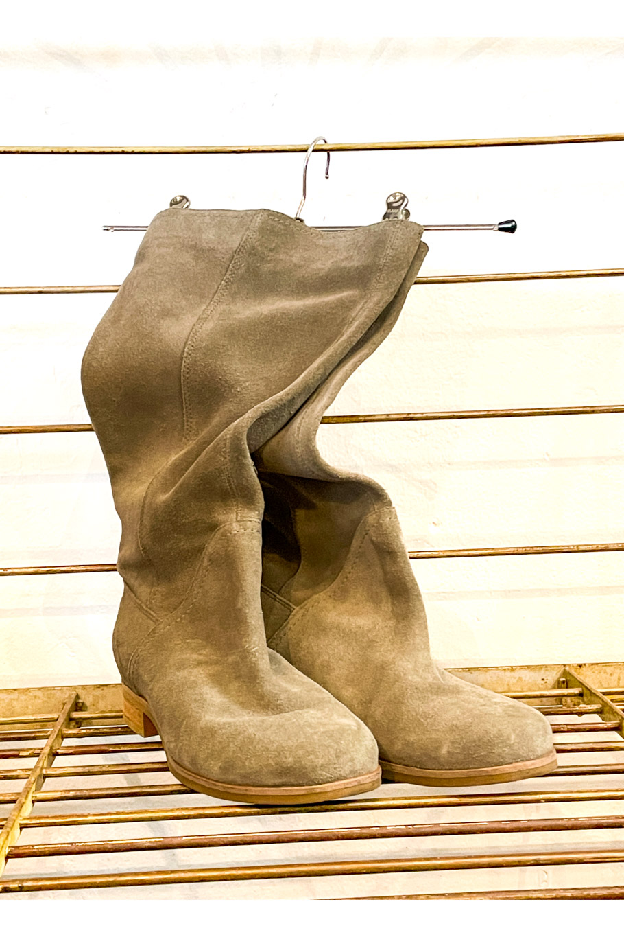 Klassischer, kniehoher Schaftstiefel 41/42 – Bild 2