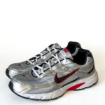 Nike Initiator Silber 46