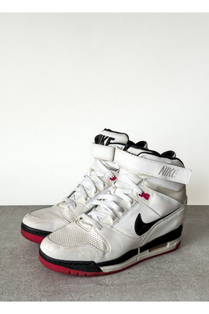 Nike Sneaker Rot/Schwarz 38